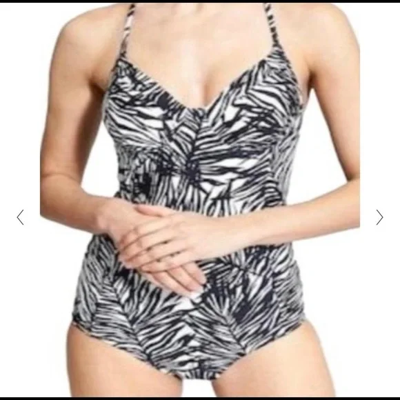 Athleta Palms Kaimana One Piece Swimsuit 36B/C (M) - Picture 2 of 16